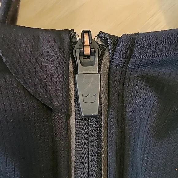 SHEFIT Black Women's 1 Luxe Adjustable Bra - Picture 3 of 10